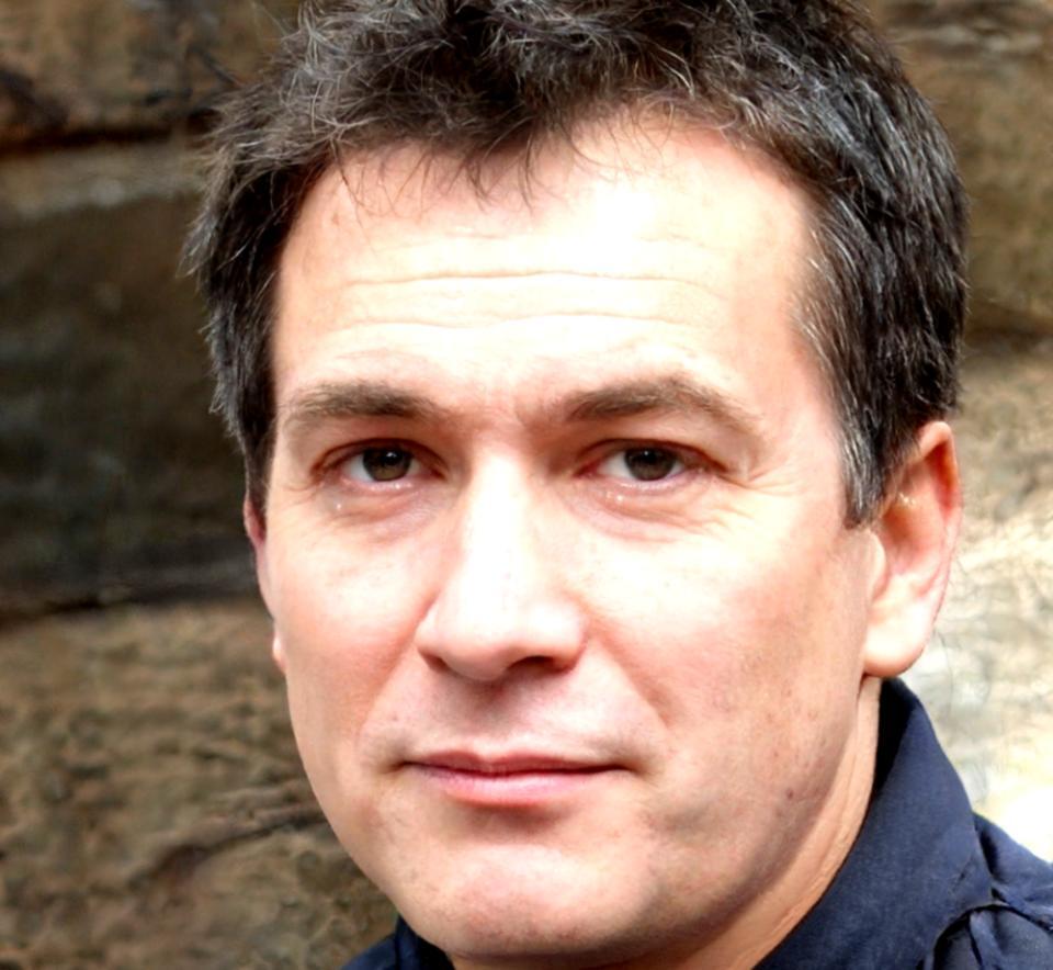 Consultor estratégico en finanzas empresariales